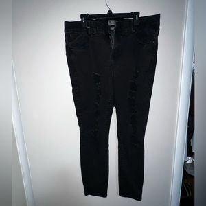 Torrid bombshell skinny distressed jeans